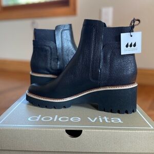 NWT Size 7.5 Dolce Vita Huey Black Leather Waterproof Ankle Bootie